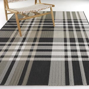Hamish Charcoal 5 ft. 3 in. x 7 ft. Plaid Indoor/Outdoor Area Rug