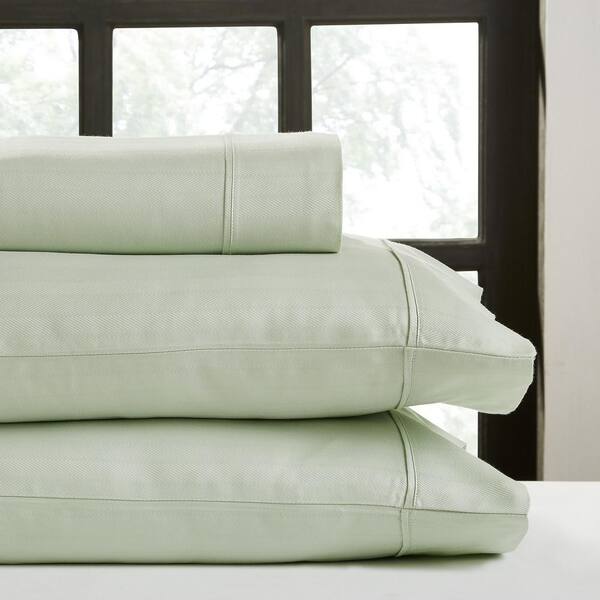 PERTHSHIRE Platinum 4-Piece Misty Jade Solid 820 Thread Count Cotton King Sheet Set