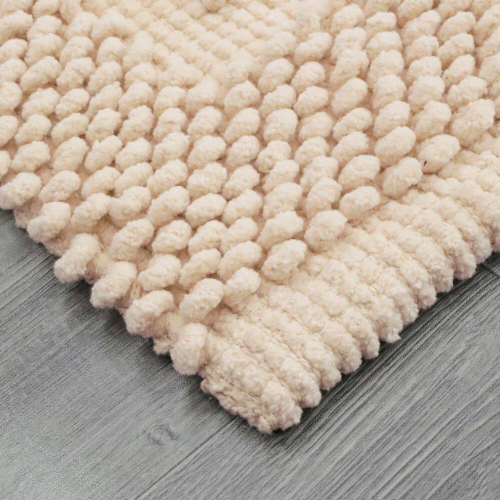Ivory Chenille Cotton Non-Slip Bath Mat 17" x 24"