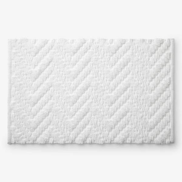 Company Cotton Chevron Textured 17 in. x 24 in. White Bath Rug
