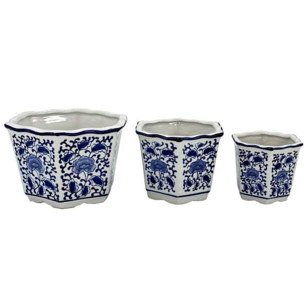 Set of 3-4.5 in. / 6 in. / 8 in. Blue and White Hexagon Floral Ceramic Ruffled Lip