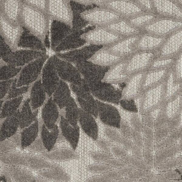 Gray 3 ft. x 5 ft. Loomed Floral Polypropylene Rectangle Indoor/Outdoor Area Rug