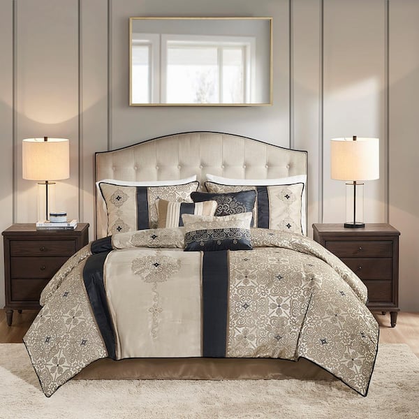 NEW Cal King 7 Piece high quality Bedding Set