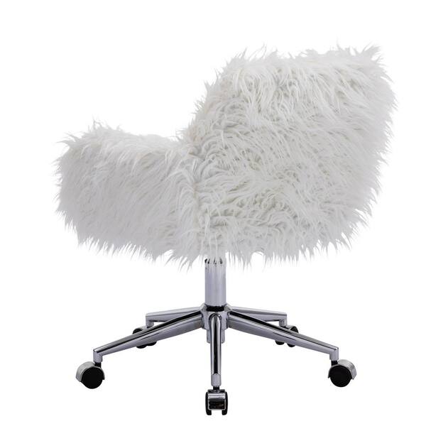 white fluffy chair