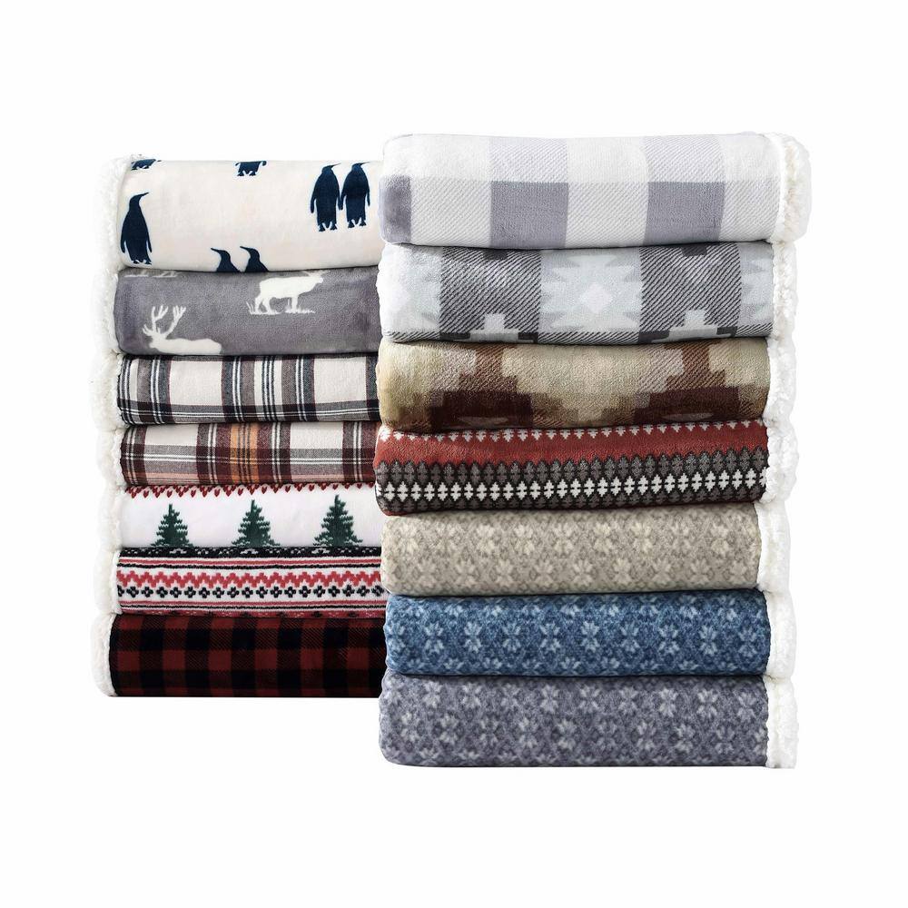 Mountain Village Chili Red and White Reversible Sherpa Throw Blanket