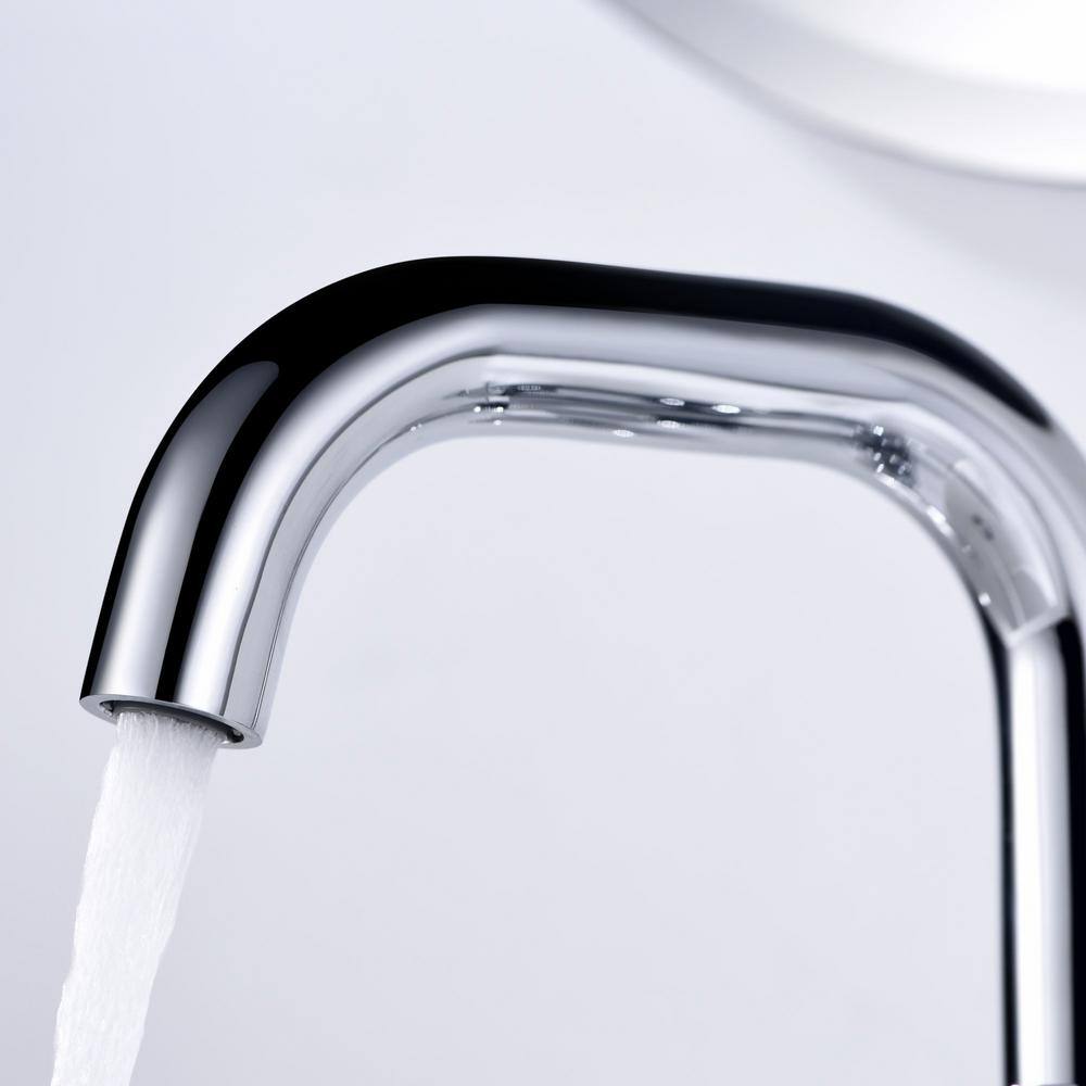 Polished Chrome 2-Handle Centerset Bathroom Faucet with Drain Assembly