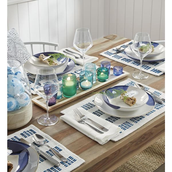 Caden 16-Piece Casual Blue and White Stoneware Dinnerware Set (Set for 4)