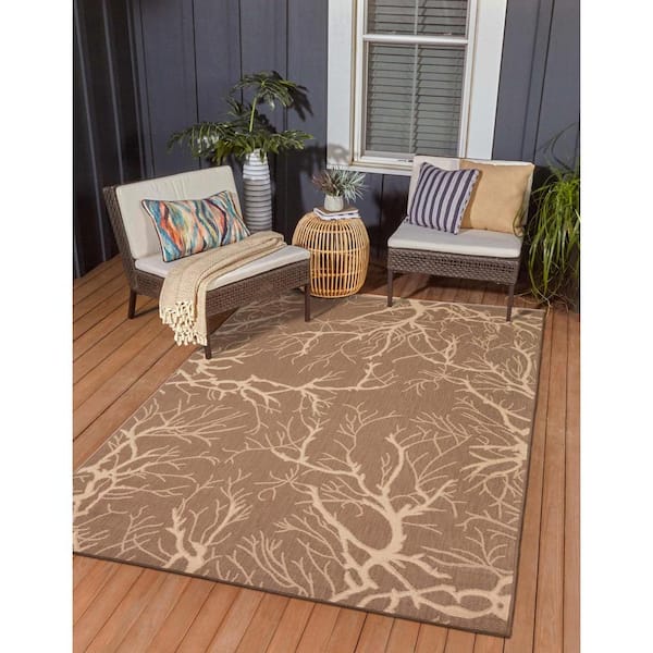 Outdoor Branch Brown 7' 0 x 10' 0 Area Rug