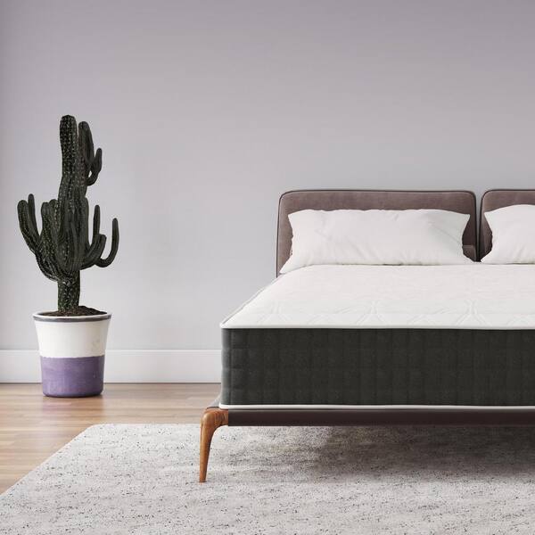 Signature Sleep Contour Comfort 12" Medium-Firm Independently Encased Coil Tight-Top Full Mattress