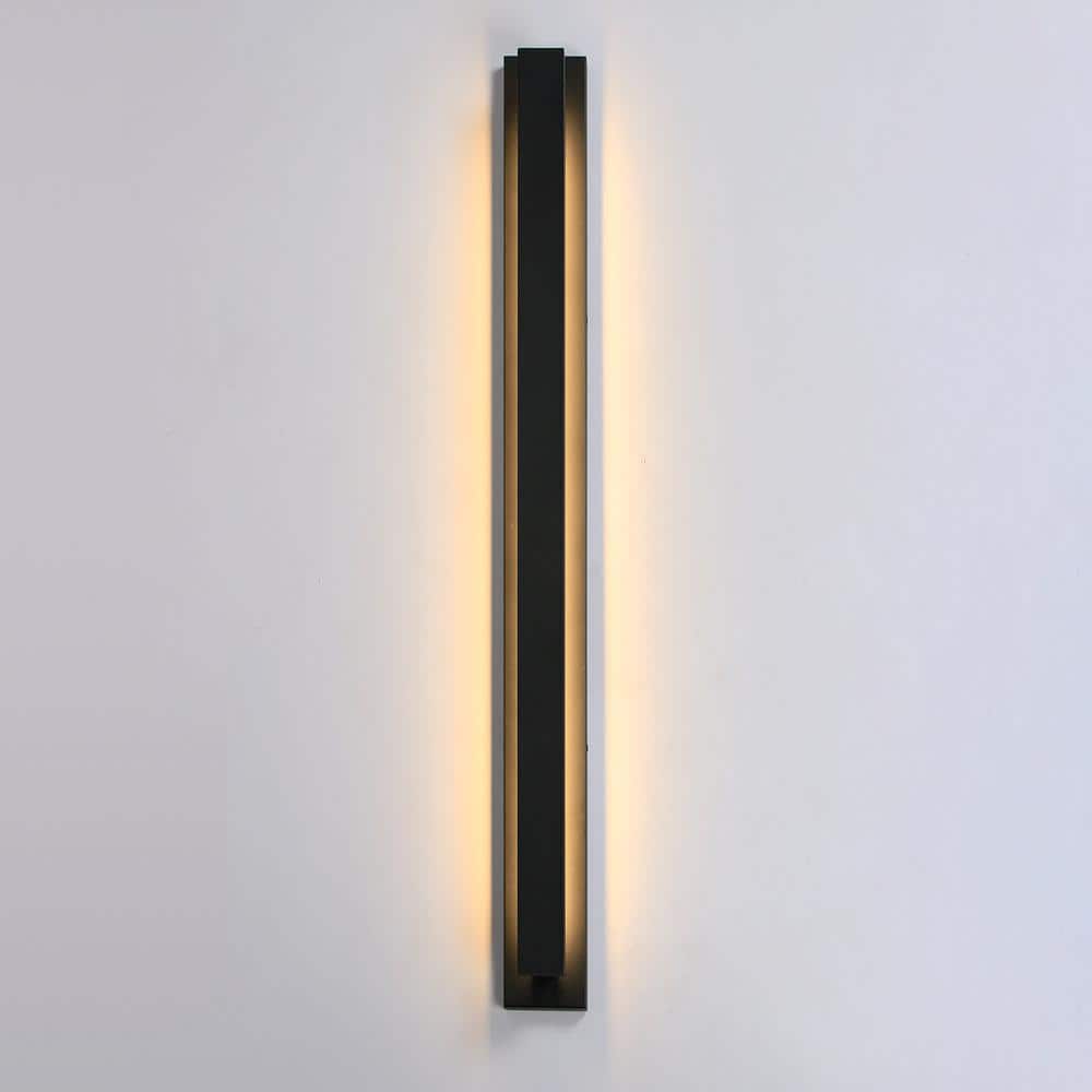 35-Inch Black Metal Linear Dimmable LED Wall Sconce