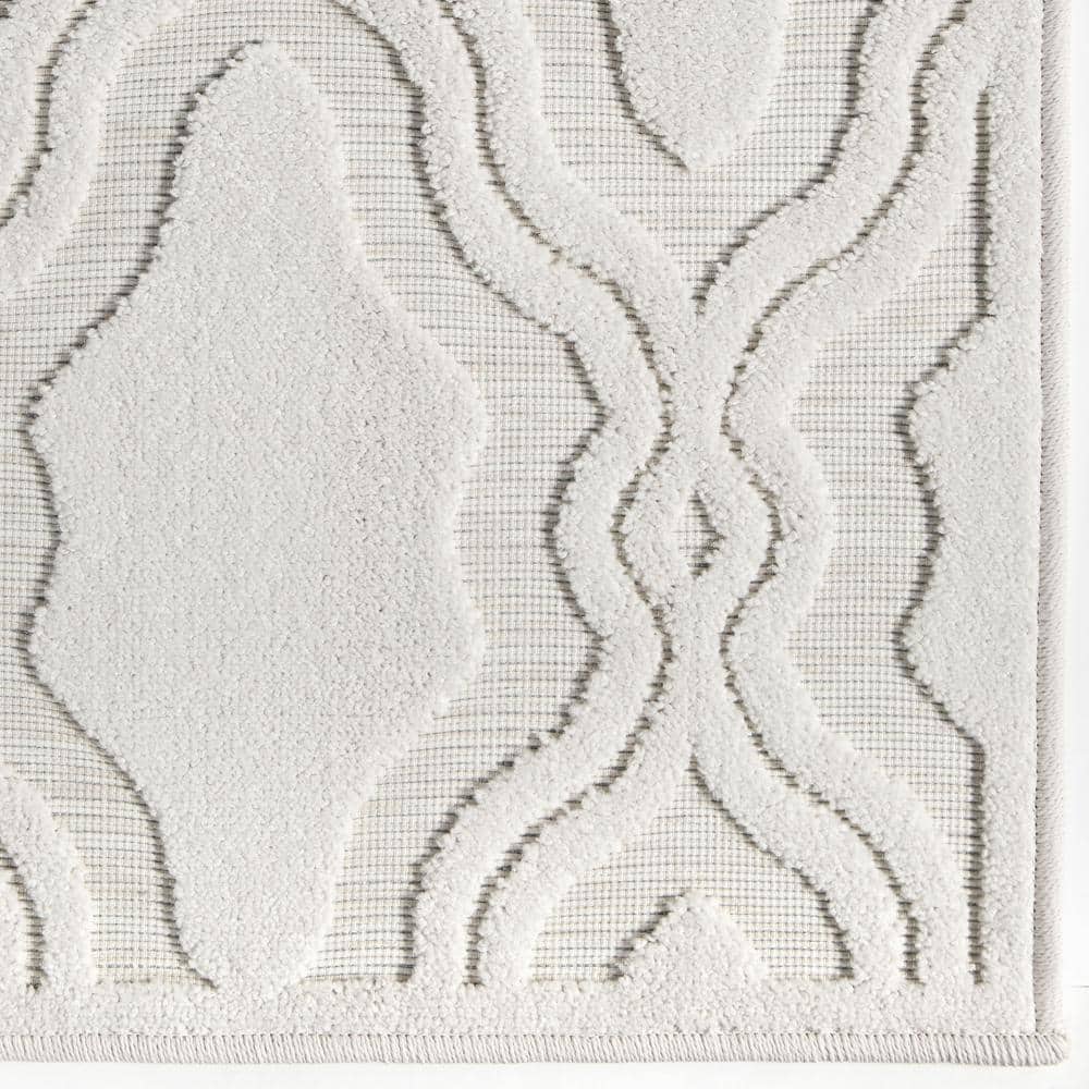 Natural Gray Trellis Synthetic Stain-Resistant Area Rug 9' x 13'
