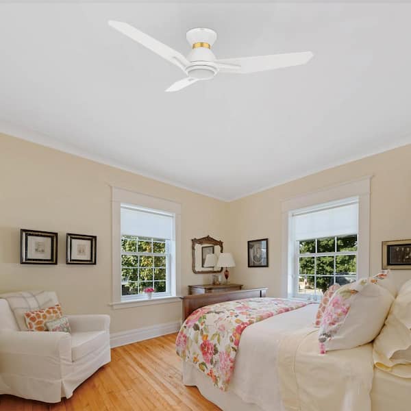 CARRO Tilbury 48 Integrated LED Indoor/Outdoor White Smart