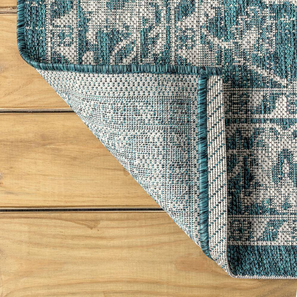 Elegant Charcoal and Light Gray 9' x 12' Handwoven Indoor/Outdoor Rug