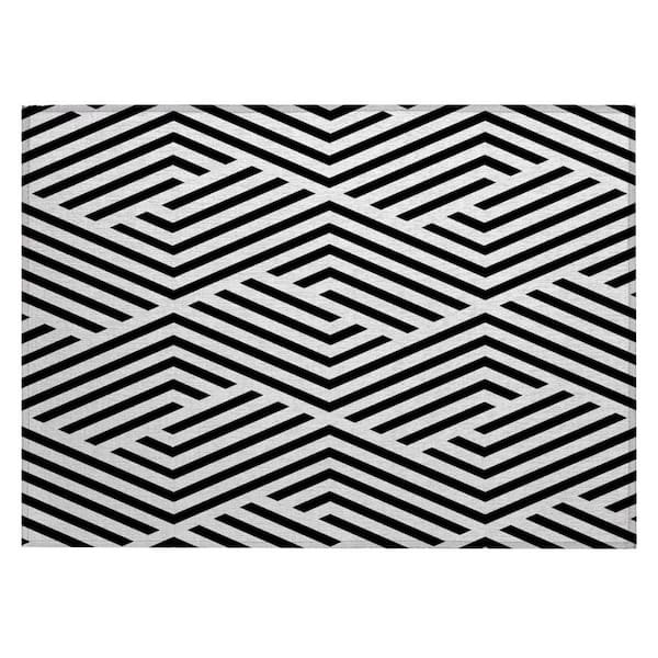 HomeRoots Black and White 2 ft. x 3 ft. Woven Geometric Rectangle Indoor/Outdoor Area Rug
