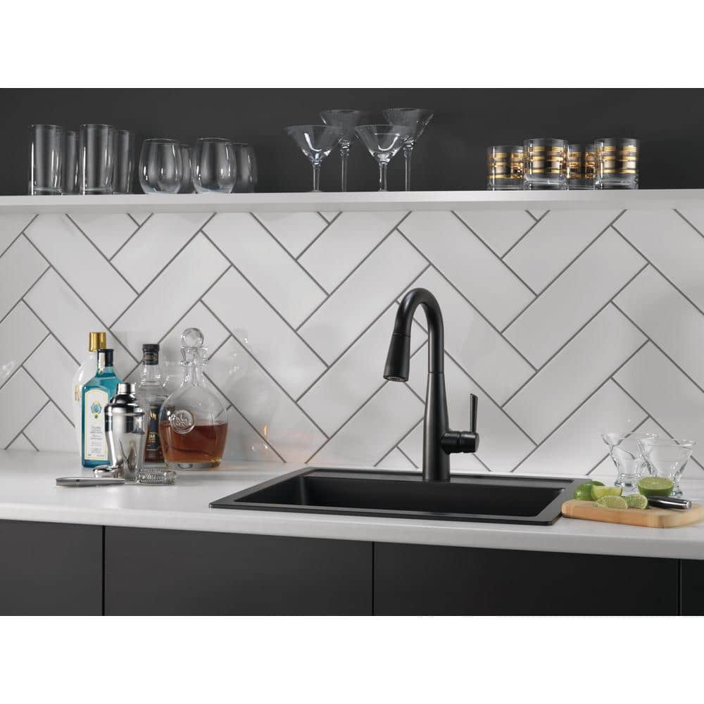 Matte Black Metal Pull-Down Sprayer Kitchen Faucet