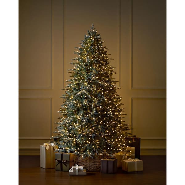 7.5 ft SMART Grand Duchess Twinkling Balsam Fir Flocked LED Pre-Lit Tree