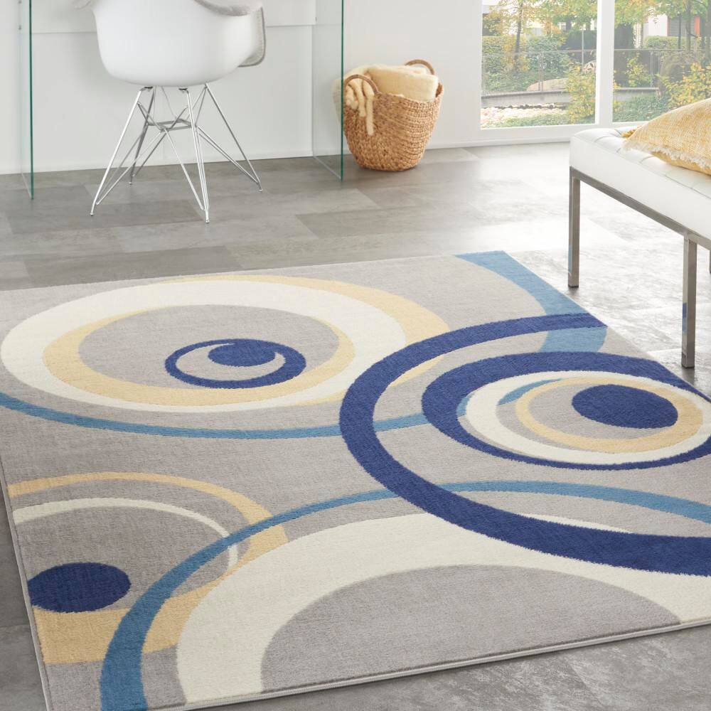 Luxurious Grey Geometric 5' x 7' Synthetic Easy-Care Area Rug