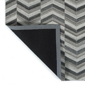 Chaps Charcoal 4 ft. x 6 ft. Area Rug