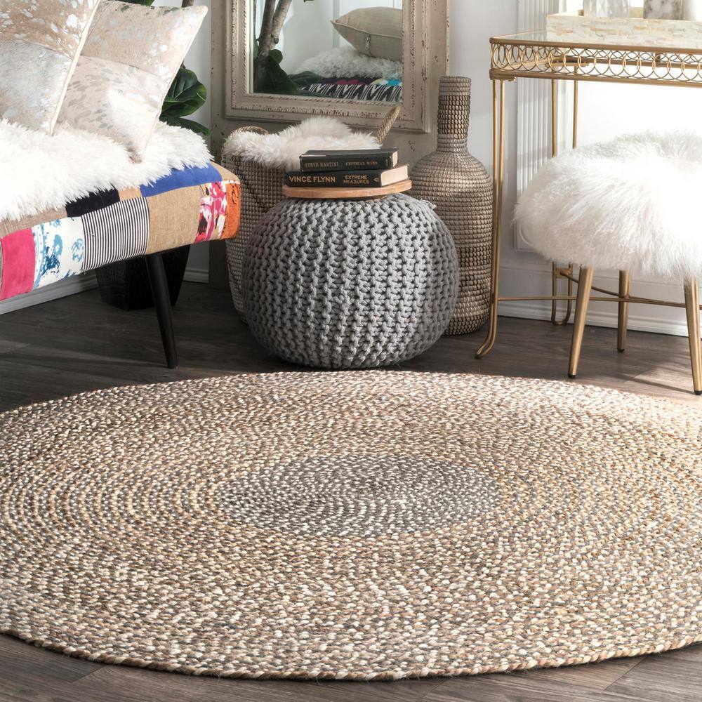 Handmade Gray and Beige Braided Wool Round Area Rug, 4 ft