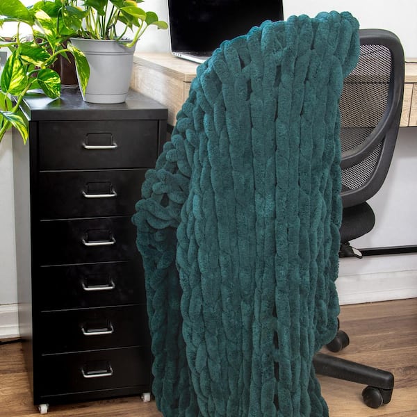 DONNA SHARP Peacock Chenille Chunk Knit Throw