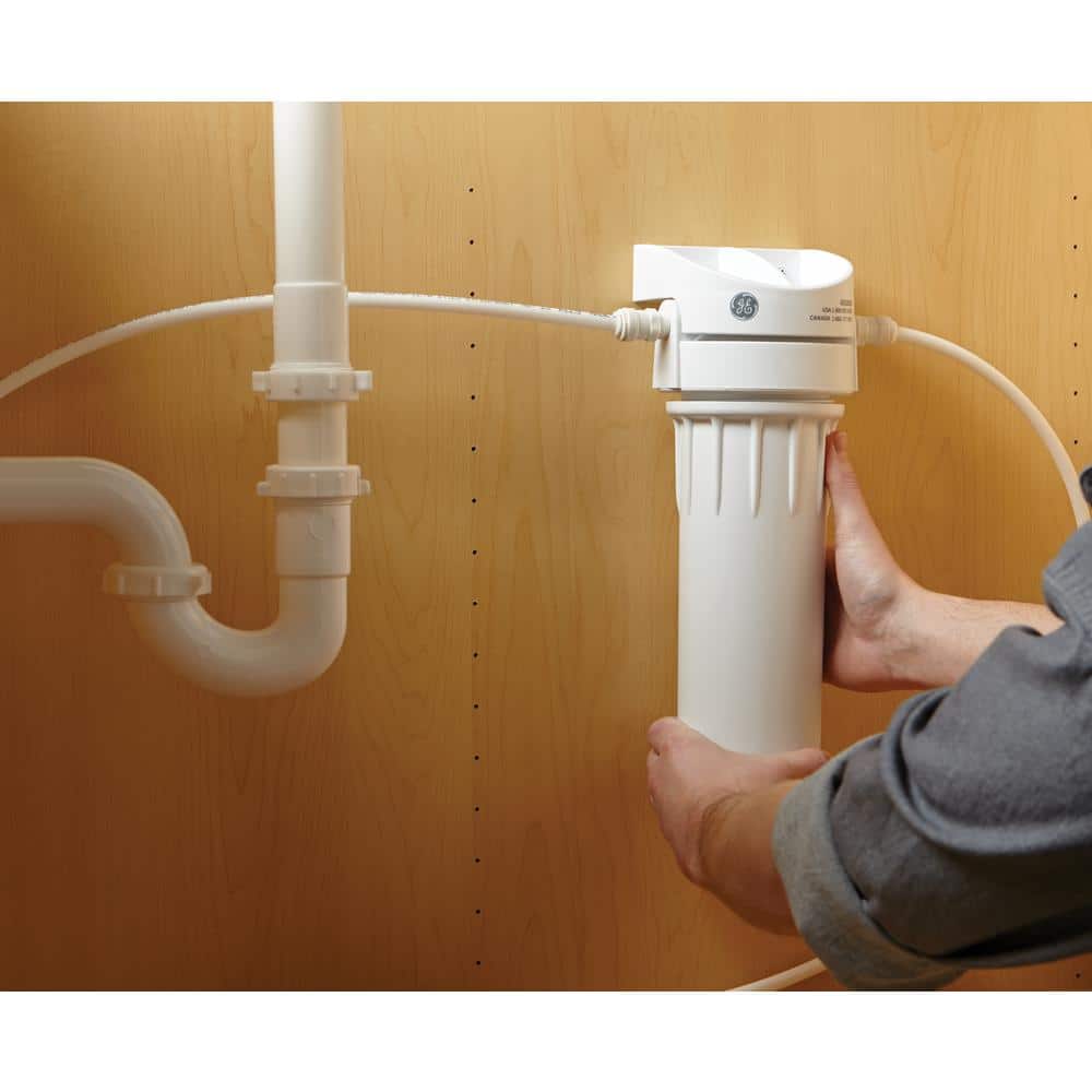 White Carbon Spun Fiber Under-Sink Water Filtration System