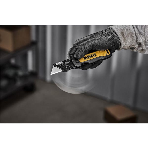 DEWALT - Push and Flip Folding Lock-Back Utility Knife