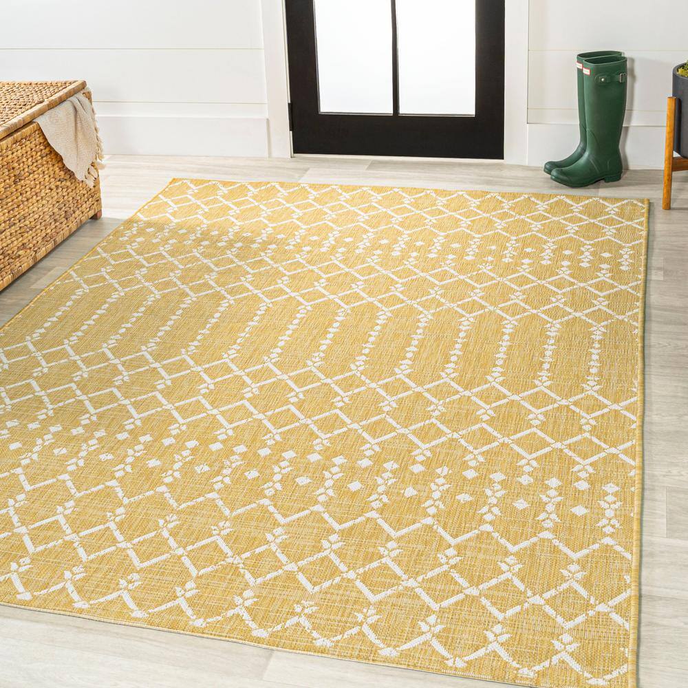 Boho-Chic Moroccan Geometric Black and Gray 5' x 7' Outdoor Area Rug