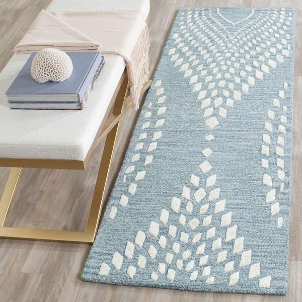 Bella Blue/Ivory 2 ft. x 7 ft. Floral Runner Rug