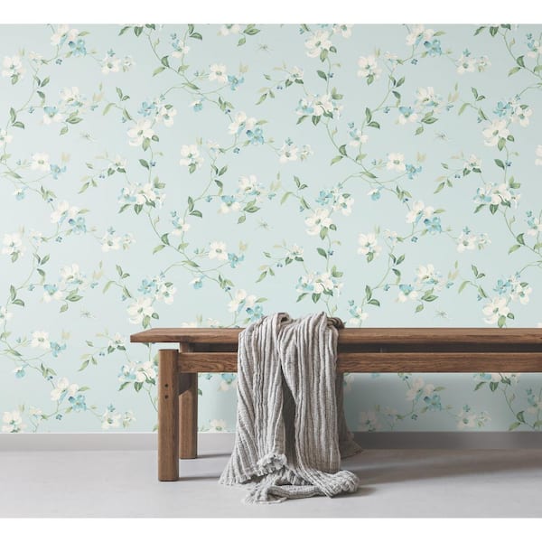 Light Blue Dogwood Paper Non-Pasted Matte Wallpaper