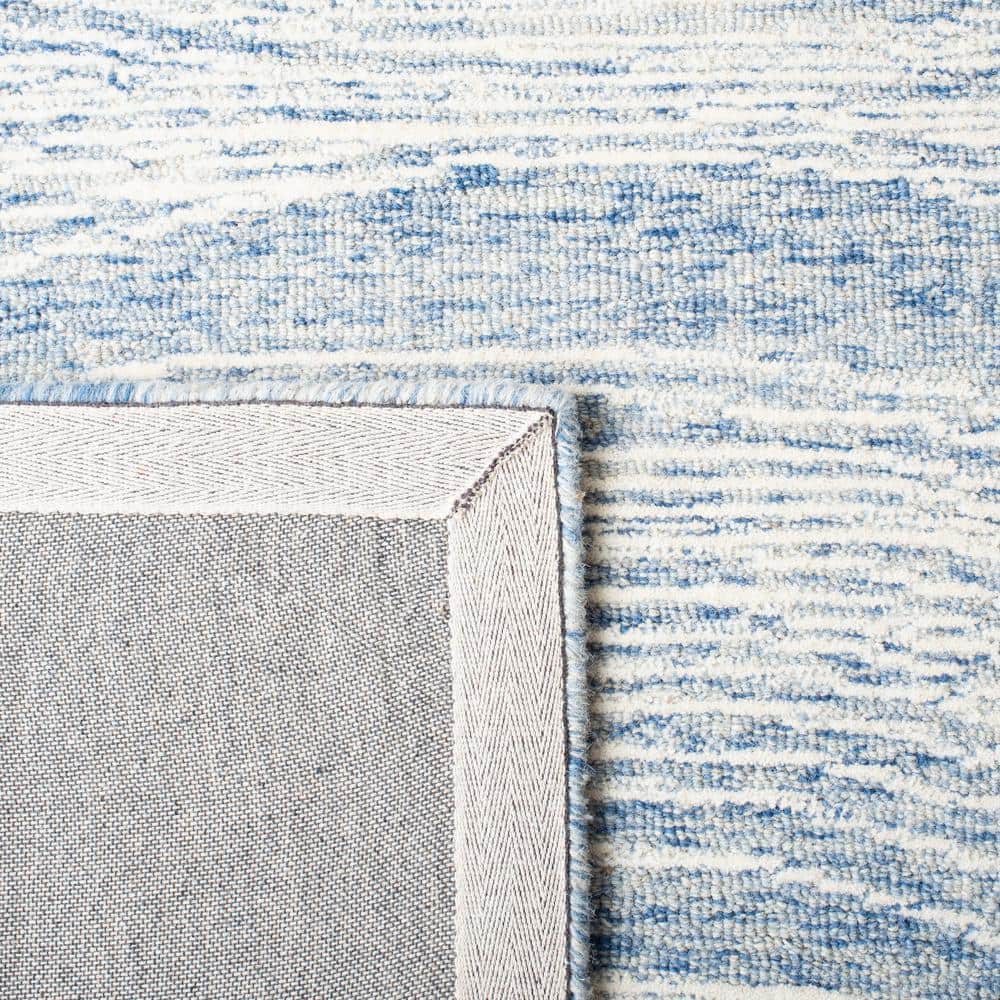 Hand-tufted Wool Rectangular Rug in Vivid Blue - 5' x 8'
