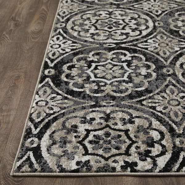 Ohanzah Owena Dark Gray 3 ft. 3 in. x 5 ft. 3 in. Medallion Polypropylene Indoor Area Rug