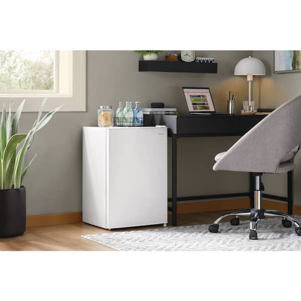 Vissani 2.6 cu. ft. Mini Refrigerator with 3-Glass Shelves and