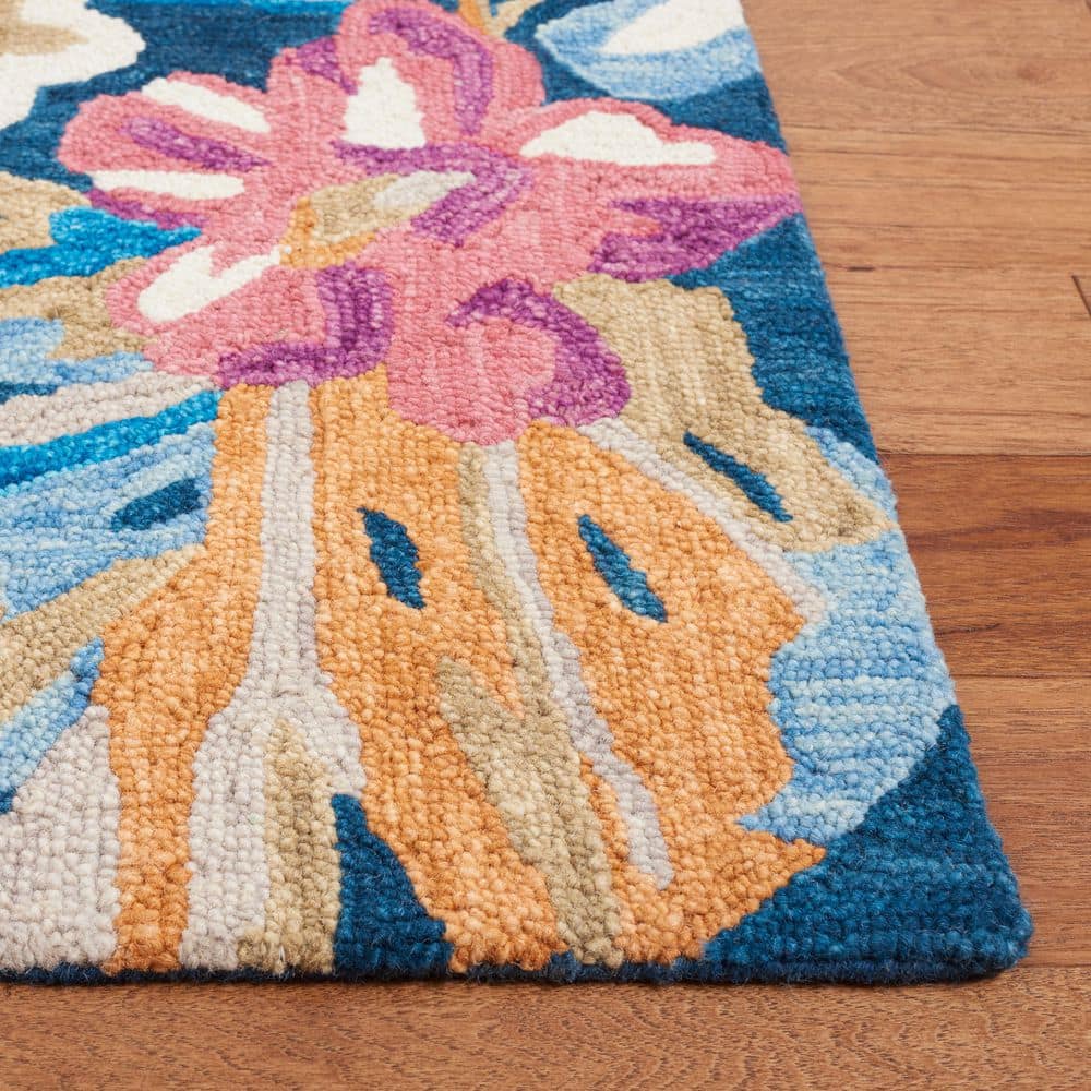 Handmade Blue Floral Wool Area Rug, 4' x 6'