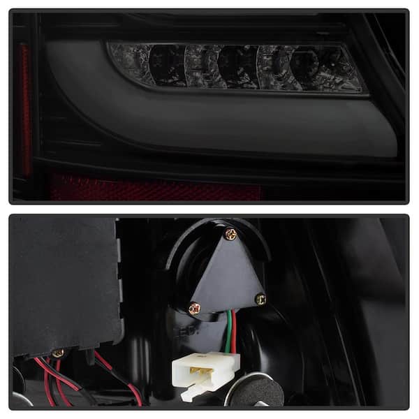Spyder Auto Pontiac Grand Prix 04-08 Light Bar LED Tail Light