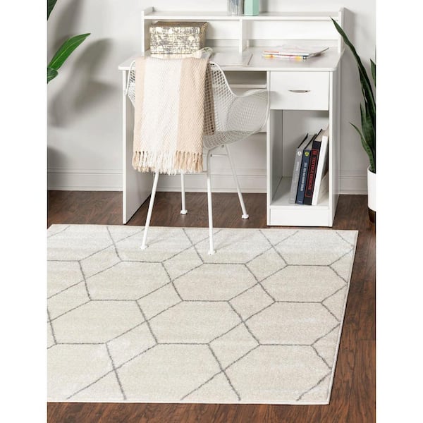 Trellis Frieze Ivory 7 ft. 10 in. x 7 ft. 10 in. Geometric Area Rug