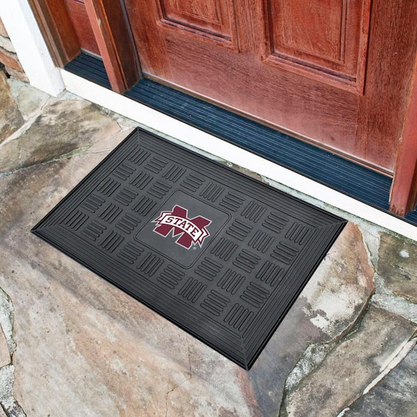 NCAA Mississippi State University Black 19.5 in. x 31.25 in. Outdoor Vinyl Medallion Door Mat