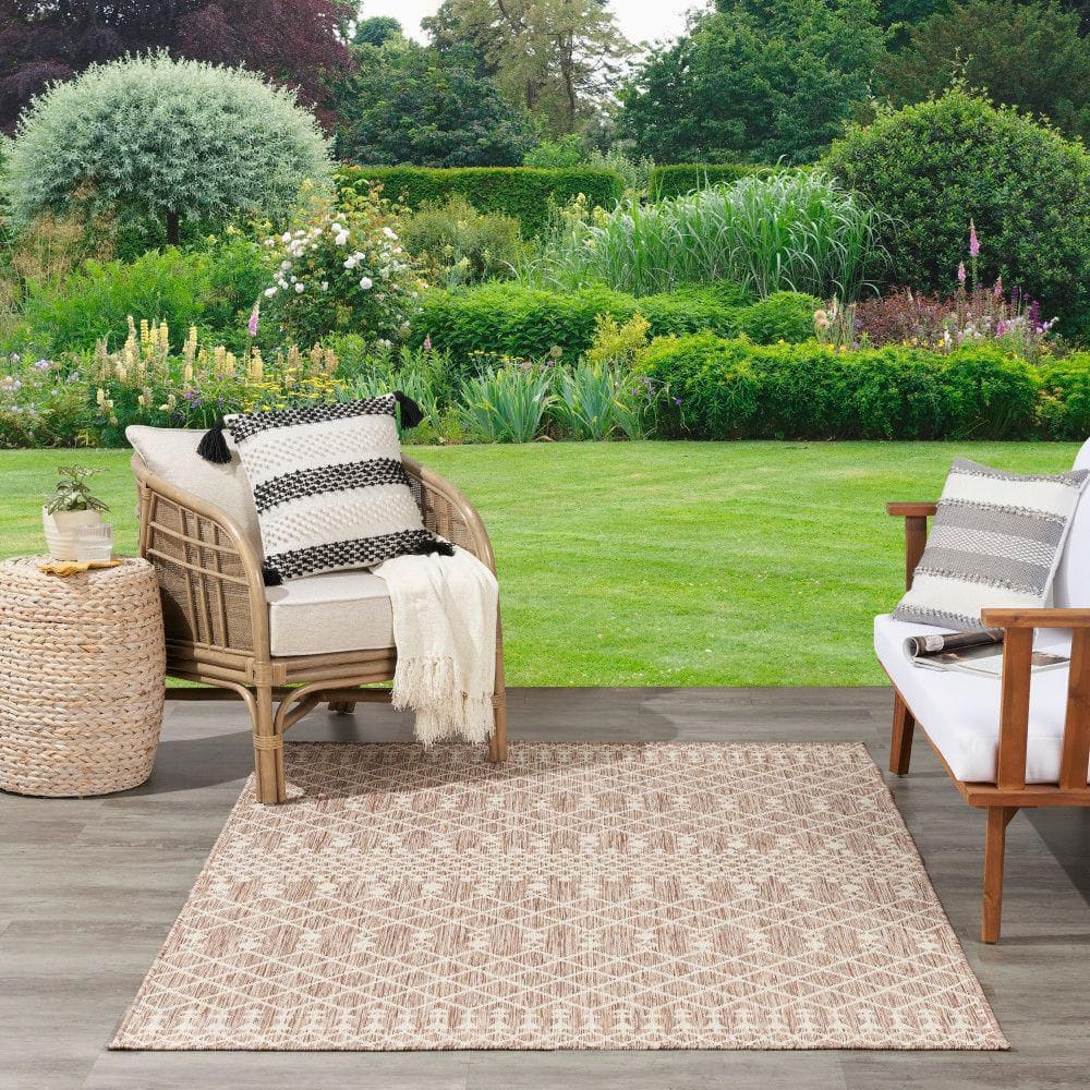 Beige Moroccan Trellis Flatweave Synthetic 5' x 7' Area Rug