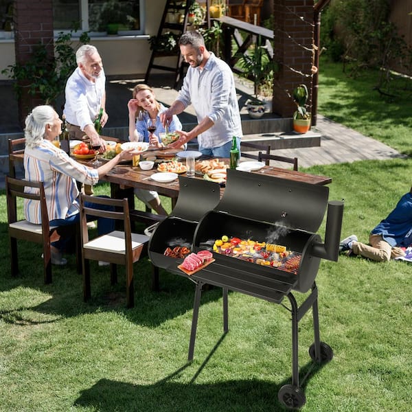 Karl home Portable Barrel Charcoal Grill in Black with Offset