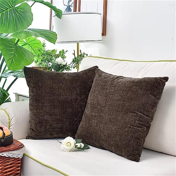 https://images.thdstatic.com/productImages/cf09eb46-ab42-4aae-89d0-b7616b123388/svn/outdoor-throw-pillows-b07hk6vv2y-4f_600.jpg