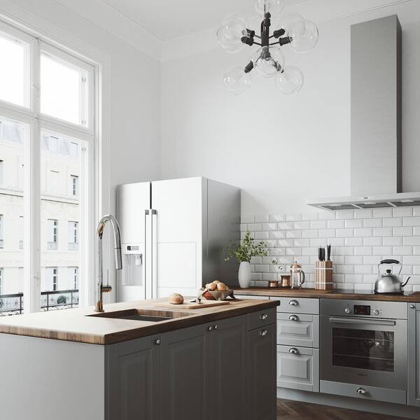 VIGO Greenwich Single Handle Pull-Down Sprayer Kitchen Faucet in