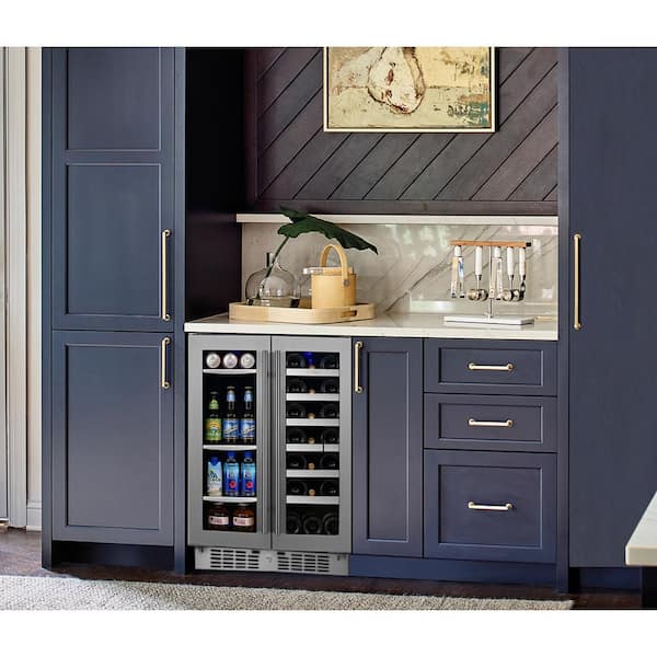https://images.thdstatic.com/productImages/cf1bb4d2-3c88-4b9f-a2db-637791df19ad/svn/seamless-stainless-steel-trim-with-black-cabinet-titan-beverage-wine-combos-tt-frbw6420dz-e1_600.jpg
