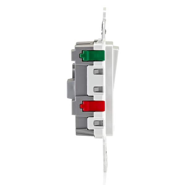 Leviton - Decora Lever Edge 15 Amp 120/277 Volt 3-Way Switch, White (1-Pack) E5603-SW