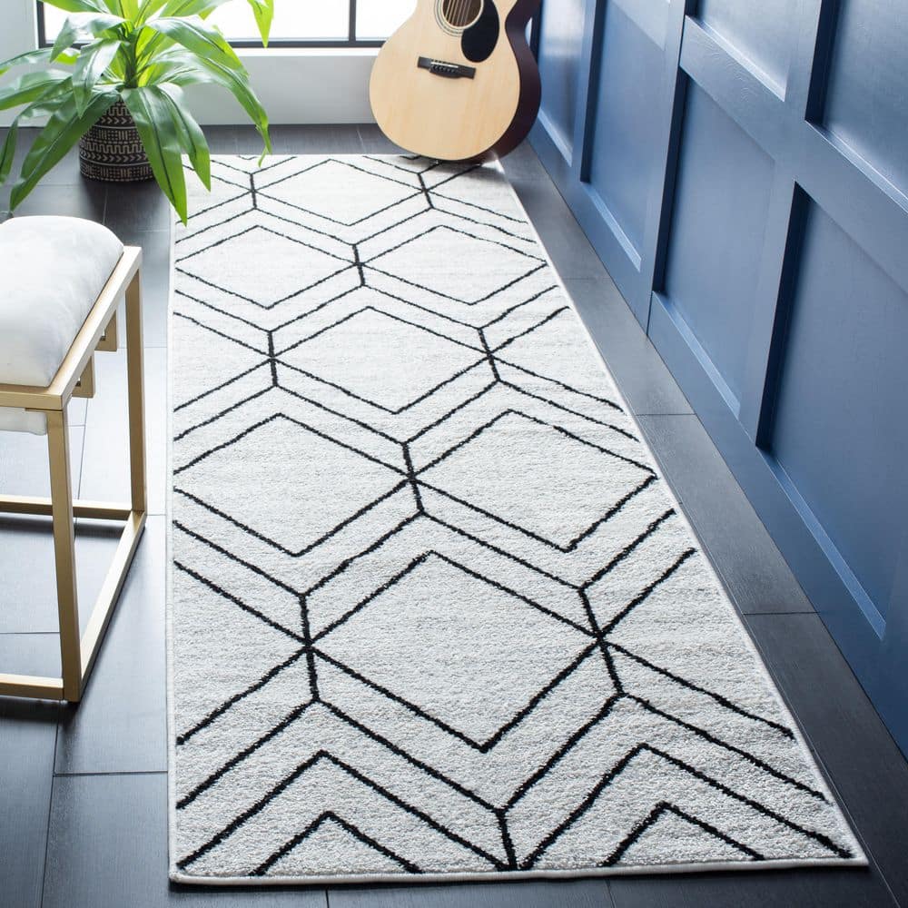 Adirondack 3 ft. x 6 ft. Ivory/Black Diamond Runner Rug price history on PriceWatchPro