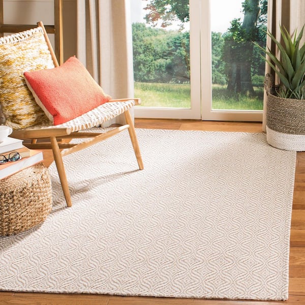 Martha Stewart 2 ft. x 4 ft. Beige/Gray Monochrome Geometric Area Rug