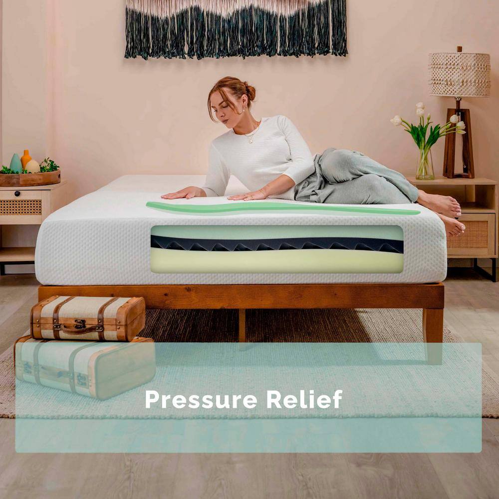 Queen Green Tea Cooling Memory Foam Mattress with Polyester Cover