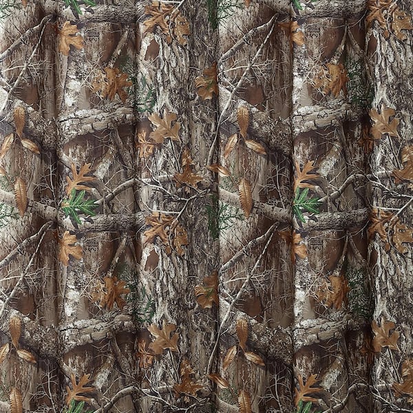 Deer quilt, Real tree camouflage, Forest animals