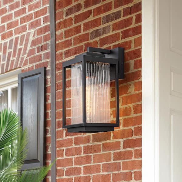 HUOKU El campo 12.6 in. 1-Light Matte Black Dusk to Dawn Hardwired Outdoor Wall Lantern Scone with Etched Glass (1-Pack）