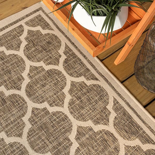 JONATHAN Y Ararat High-Low Pile Knotted Trellis Geometric Indoor/Outdoor  Area Rug - On Sale - Bed Bath & Beyond - 35644817