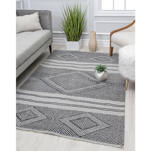 https://images.thdstatic.com/productImages/cf52e48f-f222-40ff-899b-b7ad89b9b3ab/svn/sunray-rugs-america-area-rugs-ra30409-64_600.jpg