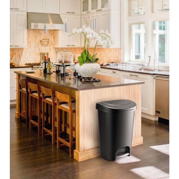Details about   Rubbermaid 13 Gal Black Step-On Indoor Kitchen Trash Can 